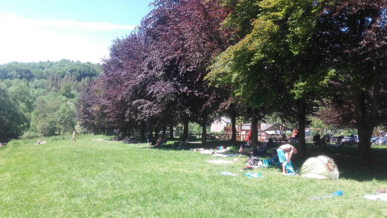 Camping Village Sy Ferrières Extérieur photo
